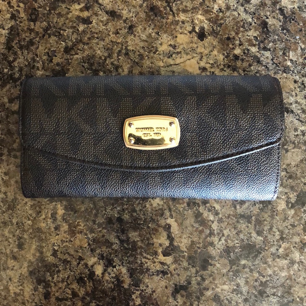 Authentic Michael Kors monogram wallet